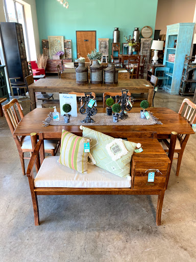Furniture Store «Nadeau Dallas», reviews and photos, 1128 Longpoint Ave, Dallas, TX 75247, USA
