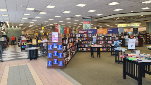 Book Store «Barnes & Noble», reviews and photos, 17111 Haggerty Rd, Northville, MI 48168, USA
