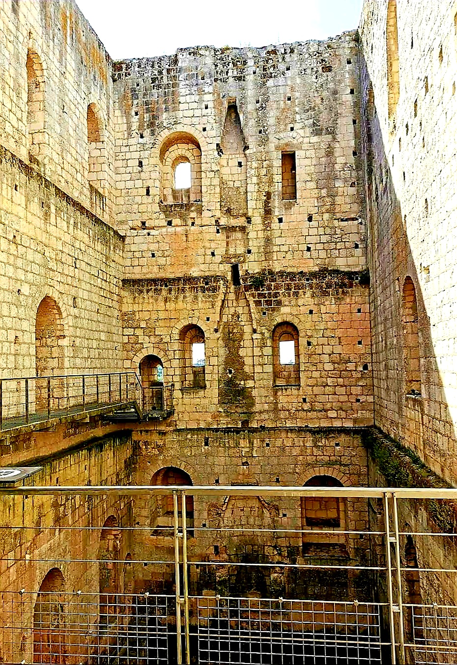 Photo n° 5 de l'avis de C.L.3 fait le 02/04/2022 à 23:19