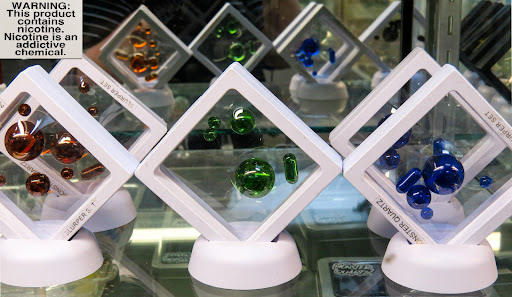 Tobacco Shop «Edmonds Smoke Shop», reviews and photos, 9794 Edmonds Way, Edmonds, WA 98020, USA