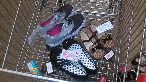 Shopping Mall «Somersville Towne Center», reviews and photos, 2550 Somersville Rd, Antioch, CA 94509, USA