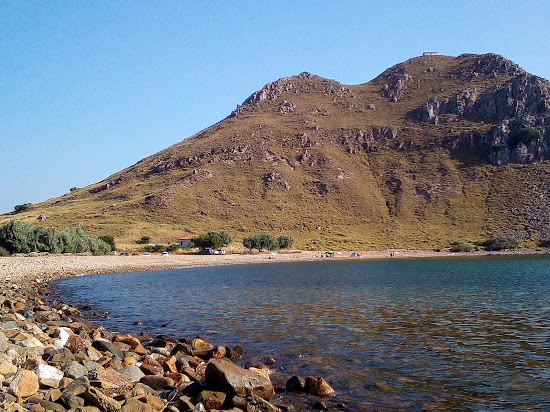 Paralia Karvoinolakas