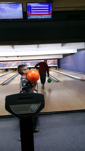 Bowling Alley «Terrell Bowling Center», reviews and photos, 2500 W Moore Ave, Terrell, TX 75160, USA