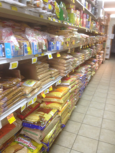 Grocery Store «Shital Grocery & Video», reviews and photos, 759 W Dundee Rd, Wheeling, IL 60090, USA