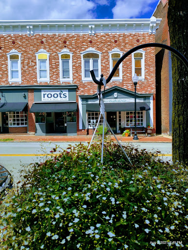 Hair Salon «Roots Hair & Nail Salon», reviews and photos, 614 W Main St, Mt Pleasant, PA 15666, USA