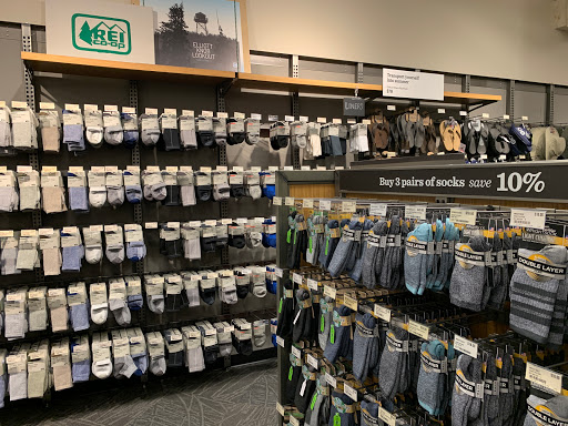 Camping Store «REI», reviews and photos, 8209 Watson St, McLean, VA 22102, USA