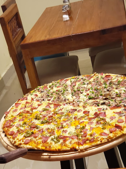 Monster Pizza Carcelen - José Enríquez Guerrero, Quito 170120, Ecuador