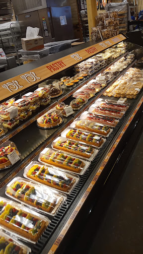 Supermarket «Wegmans», reviews and photos, 7905 Hilltop Village Center Dr, Alexandria, VA 22315, USA