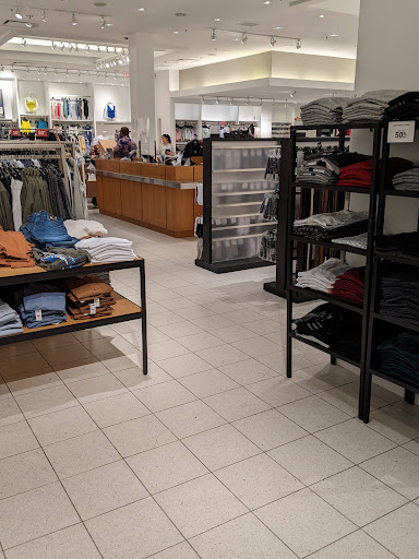 Clothing Store «Express», reviews and photos, 250 Lehigh Valley Mall, Whitehall, PA 18052, USA