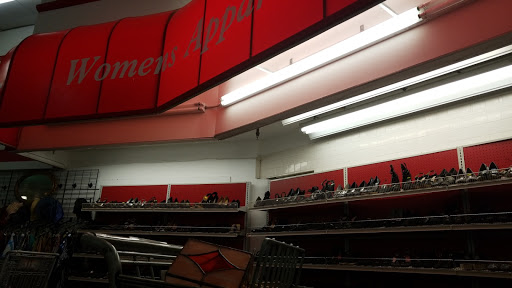 Thrift Store «The Salvation Army Family Store & Donation Center», reviews and photos, 823 E Auburn Rd, Rochester Hills, MI 48307, USA