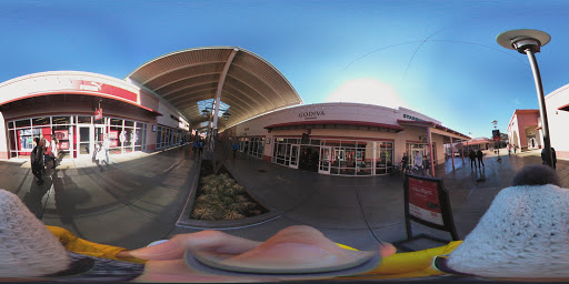 Shoe Store «PUMA», reviews and photos, 1650 Premium Outlet Blvd #333, Aurora, IL 60502, USA