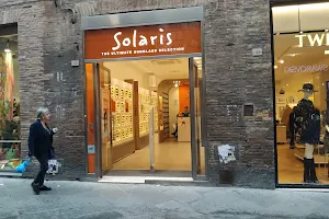 Negozio di occhiali da sole SOLARIS Via Banchi di Sopra Siena image