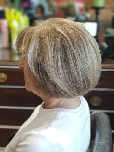 Hair Salon «G & D Salon», reviews and photos, 38 Robbinsville Allentown Rd D, Robbinsville, NJ 08691, USA