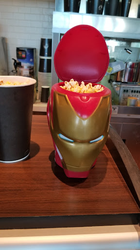 Movie Theater «Silverspot Cinema», reviews and photos, 9118 Strada Pl #8205, Naples, FL 34108, USA