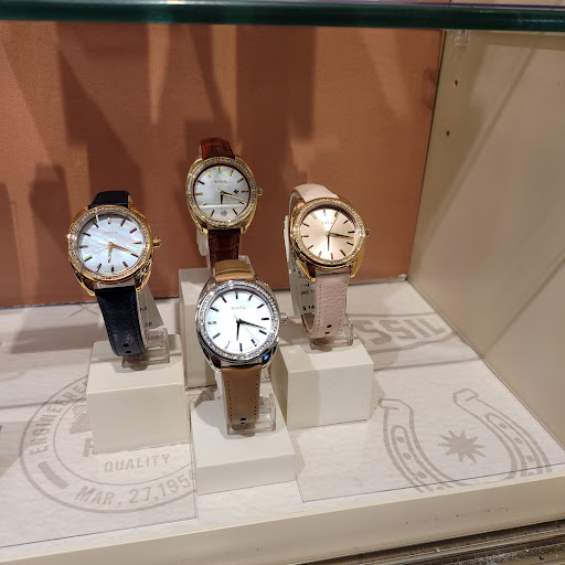 Watch Store «Fossil Outlet Store», reviews and photos, 18521 Outlet Blvd #725, Chesterfield, MO 63005, USA