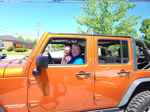 Auto Parts Store «Advance Auto Parts», reviews and photos, 215 E 10th St, Jeffersonville, IN 47130, USA