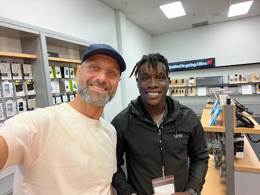 Cell Phone Store «Verizon Authorized Retailer - A Wireless», reviews and photos, 8600 Vineland Ave #107, Orlando, FL 32821, USA