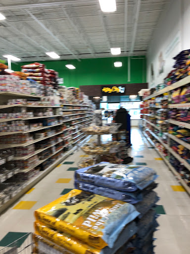 Pet Supply Store «Pet Supplies Plus», reviews and photos, 2057 S Telegraph Rd, Bloomfield Hills, MI 48302, USA