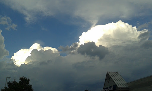 Thrift Store «Goodwill Bailey Bridge Retail Store», reviews and photos, 11749 Hull Street Rd, Midlothian, VA 23112, USA