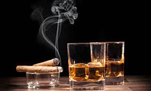 Cigar Shop «Barclay Pipe Tobacco & Cigar», reviews and photos, 1685 W Lane Ave, Columbus, OH 43221, USA