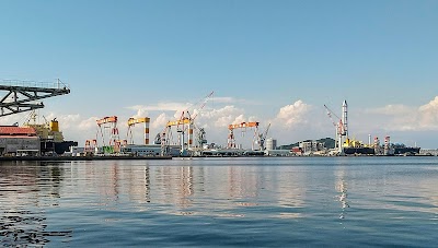 川崎重工業(株) 坂出工場