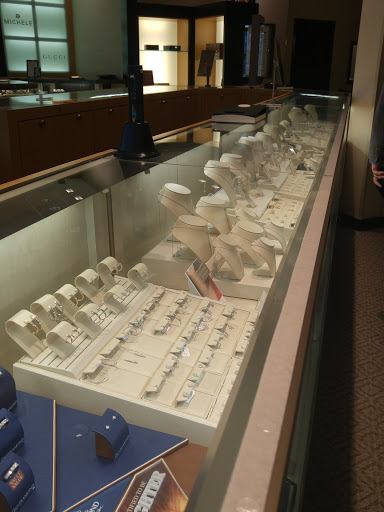 Jewelry Store «Jared The Galleria of Jewelry», reviews and photos, 8275 Red Bug Lake Rd, Oviedo, FL 32765, USA