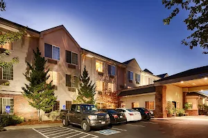 Best Western Plus Northwind Inn & Suites image