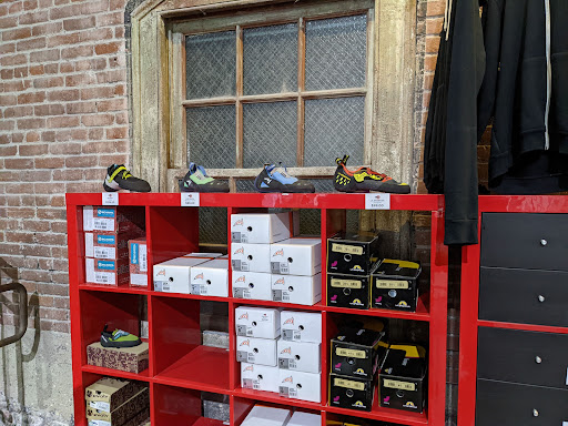 Rock Climbing Gym «The Stronghold Climbing Gym», reviews and photos, 650 S Avenue 21, Los Angeles, CA 90031, USA