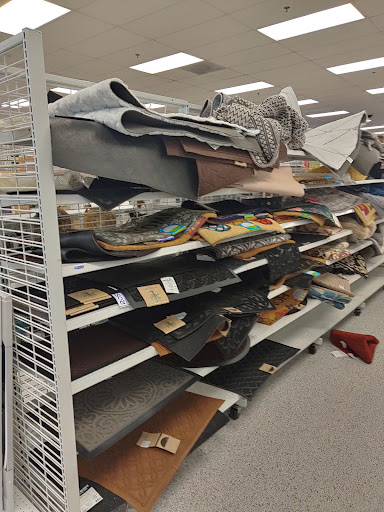 Clothing Store «Ross Dress for Less», reviews and photos, 926 Airport Center Rd, Allentown, PA 18109, USA