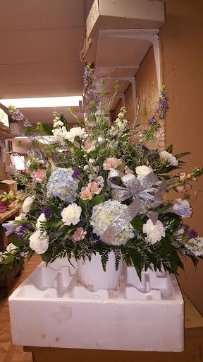 Florist «North End Florist», reviews and photos, 403 N Charlotte St, Pottstown, PA 19464, USA