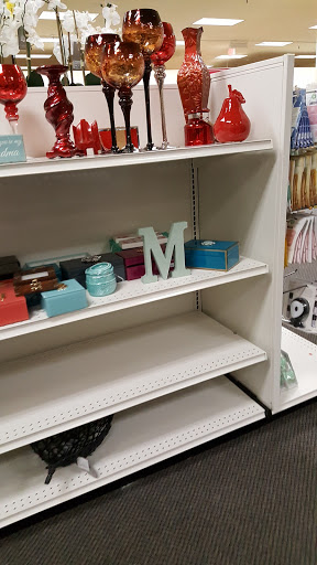 Clothing Store «Burlington Coat Factory», reviews and photos, 1716 Jantzen Beach Center, Portland, OR 97217, USA