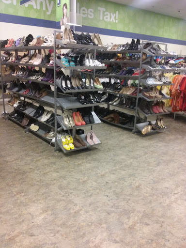 Thrift Store «Goodwill Store & Donation Center», reviews and photos, 727 W Redondo Beach Blvd, Gardena, CA 90247, USA