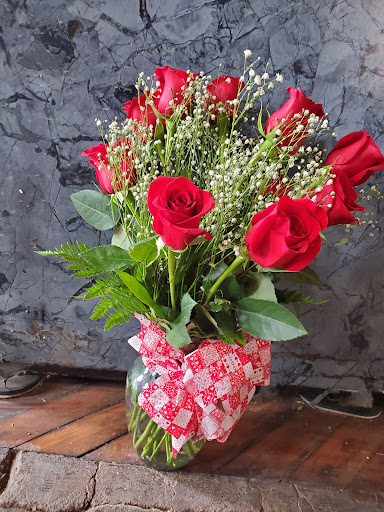 Florist «ROSE PETALS FLORIST», reviews and photos, 343 S 2nd St, Little Falls, NY 13365, USA