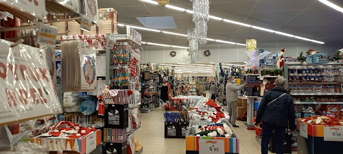 Magasin d'ameublement et de décoration La Foir'Fouille Saint-Thuriau