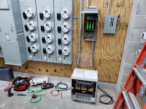 Electrician «Highlights Chicago Electrical Services», reviews and photos, 5766 N Lincoln Ave, Chicago, IL 60659, USA