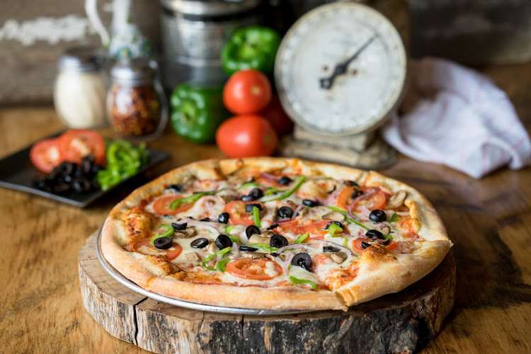 #1 best pizza place in Bloomington - Goodfellas Pizzeria - Kirkwood
