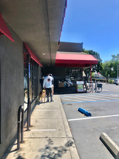 Pet Supply Store «Pet Food Express», reviews and photos, 6398 Telegraph Ave, Oakland, CA 94609, USA