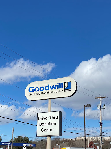 Thrift Store «Goodwill», reviews and photos, 4101 Gibsonia Rd, Gibsonia, PA 15044, USA