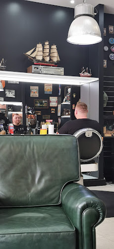 Brutu's Barber Shop - Tomar