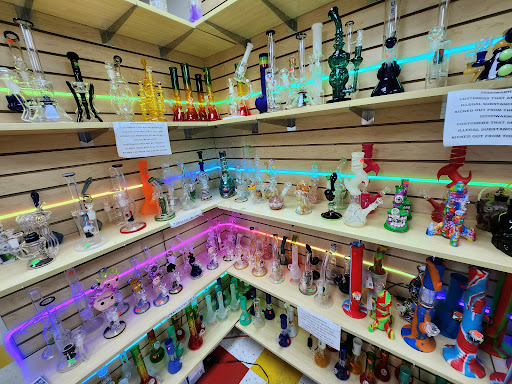 Tobacco Shop «VIP SMOKE SHOP ORLANDO», reviews and photos, 11218 S Orange Blossom Trail, Orlando, FL 32837, USA