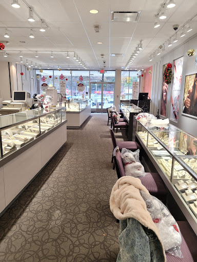 Jewelry Store «Kay Jewelers», reviews and photos, 525 Clairton Blvd, Pleasant Hills, PA 15236, USA