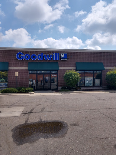 Thrift Store «Goodwill Canton Store», reviews and photos, 41937 Ford Rd, Canton, MI 48187, USA