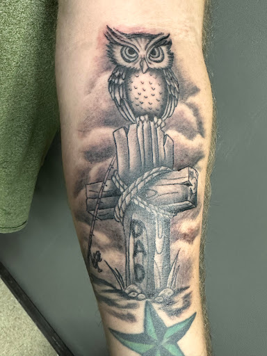 Explore lung tattoo ideas, creative tattoo ideas in Scottsboro, available at Scottsboro Ink Therapy Tattoo Studio