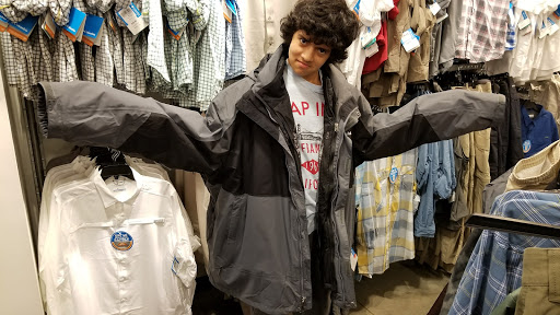 Sportswear Store «Columbia Sportswear Outlet Store at Tanger Outlets», reviews and photos, 4000 Arrowhead Blvd #710, Mebane, NC 27302, USA