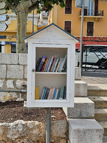 La Boîte à Lire de Villefranche-sur-Mer à Villefranche-sur-Mer