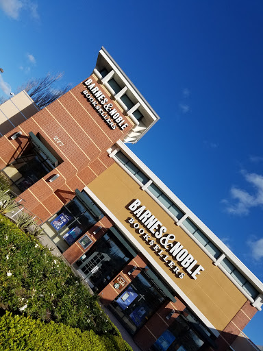 Barnes & Noble image