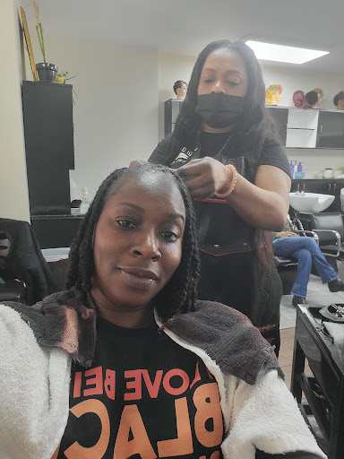 Beauty Salon «Creasiones Beauty Salon», reviews and photos, 1276 Nostrand Ave, Brooklyn, NY 11226, USA