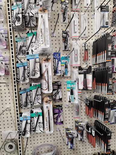 Dollar Store «Dollar Tree», reviews and photos, 950 American Legion Hwy, Boston, MA 02131, USA