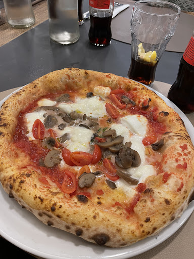 Pizzeria Partenope in Bassano del Grappa, Provincia di Vicenza