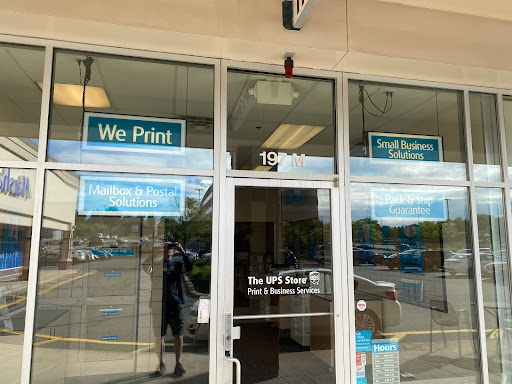 Shipping and Mailing Service «The UPS Store», reviews and photos, 197 Boston Post Rd W Ste M, Marlborough, MA 01752, USA